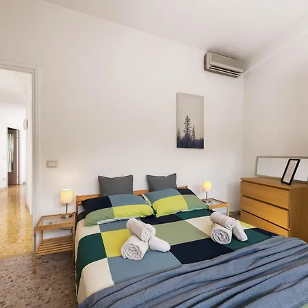 Spazioso appartamento vicino EUR-2